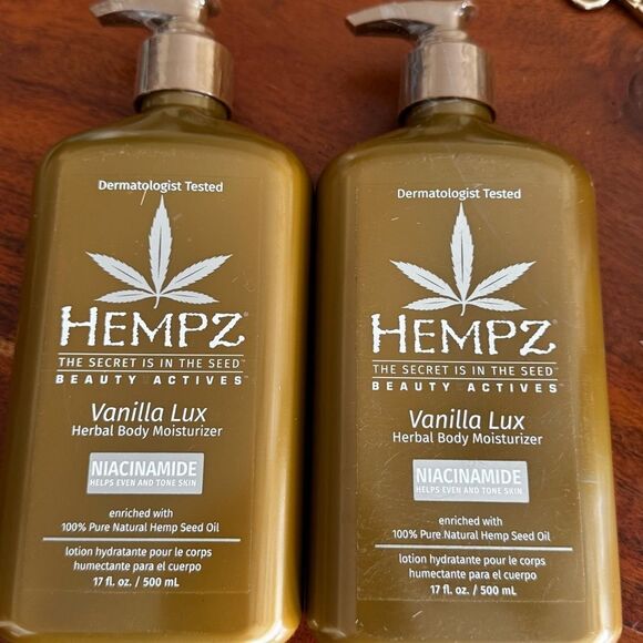 Hempz Vanilla Lux Herbal Body Moisturizer  with Niacinamide sz - Picture 3 of 9
